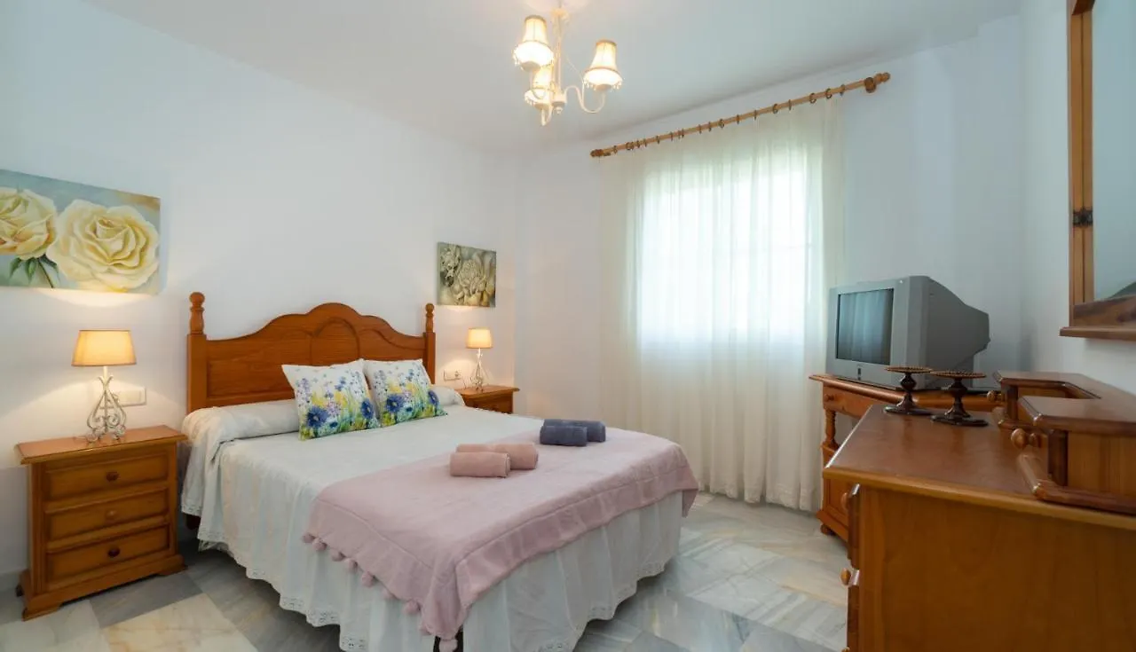 Apartment Holidays & Homes I Benalmadena Playa, Piscinas ,Relax