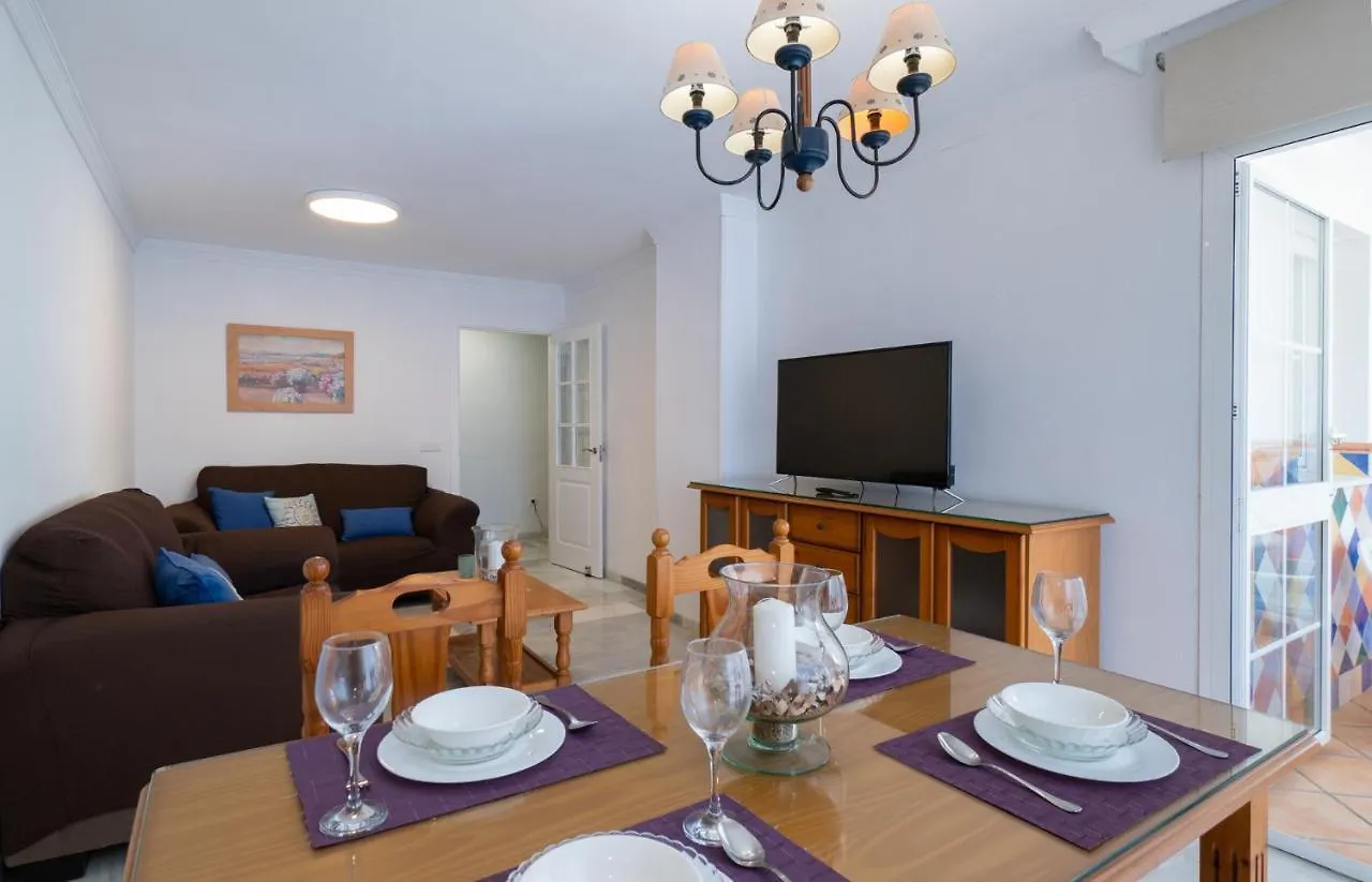 Apartment Holidays & Homes I Benalmadena Playa, Piscinas ,Relax Spain