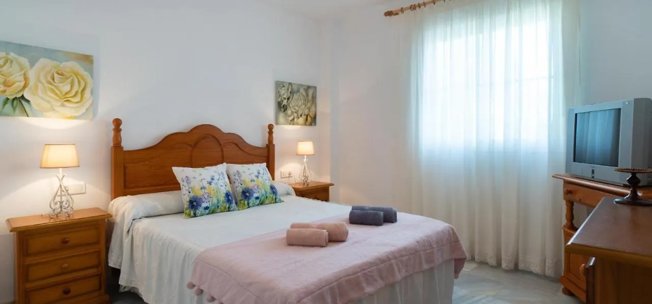 Holidays & Homes I Benalmadena Playa, Piscinas ,Relax